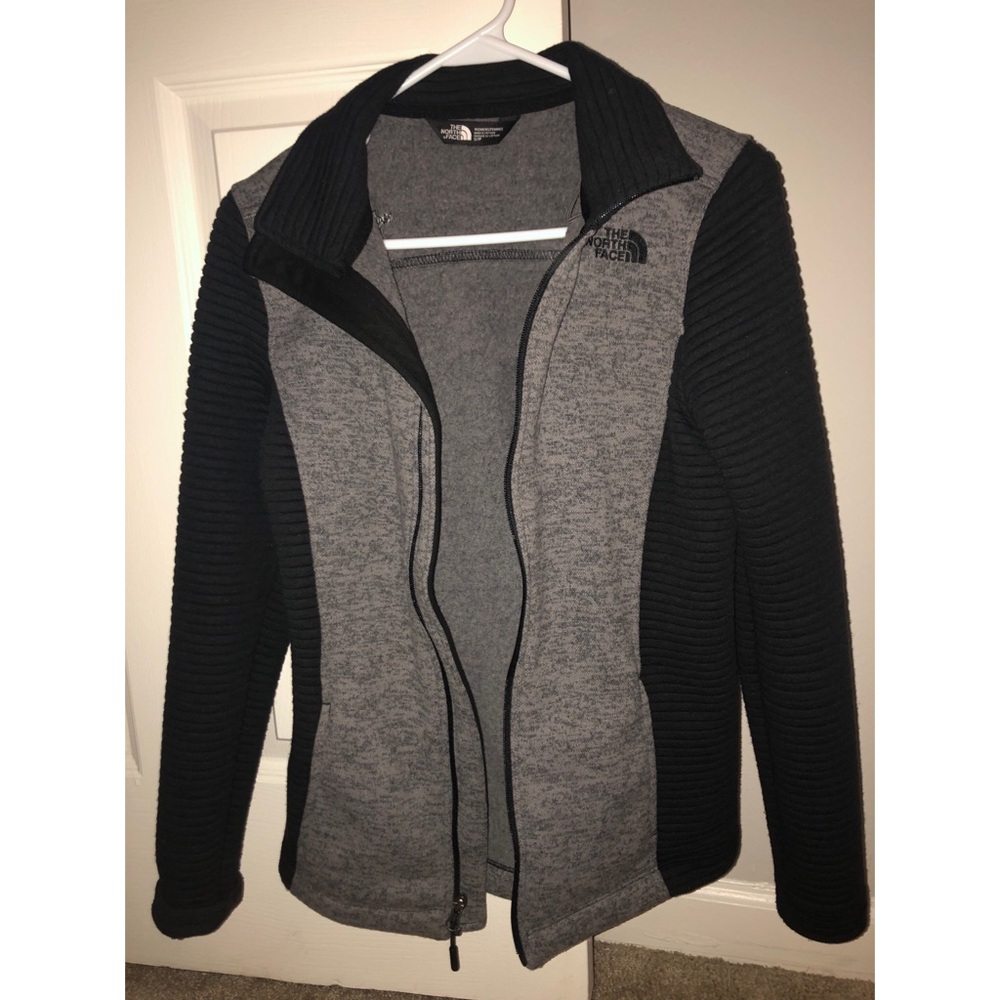 Women’s fleece NORTH FACE jacket 😍❤️